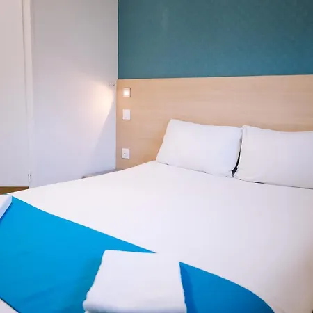 Kyriad Direct Hotel 2*