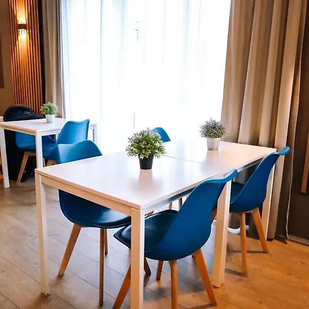 Kyriad Direct Hotel