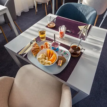 Hotel Kyriad Direct