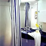 Kyriad Direct Hotel