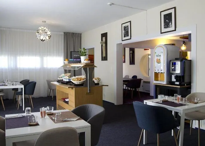 Kyriad Direct Hotel 2*